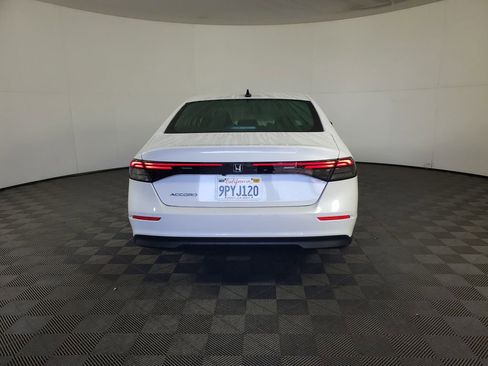 Used 2025 Honda Accord SE image 5