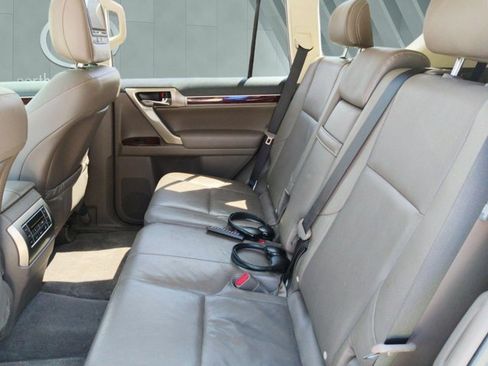 Used 2018 Lexus GX 460 Premium w/ Premium Package AWD/4WD image 11