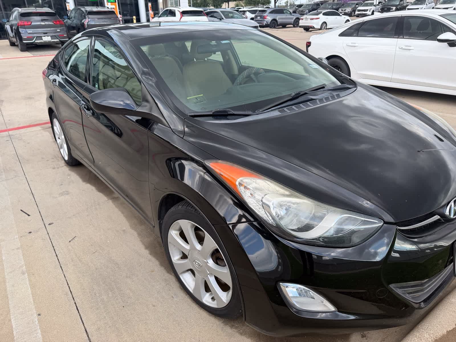 Used 2013 Hyundai Elantra Limited FWD image 8