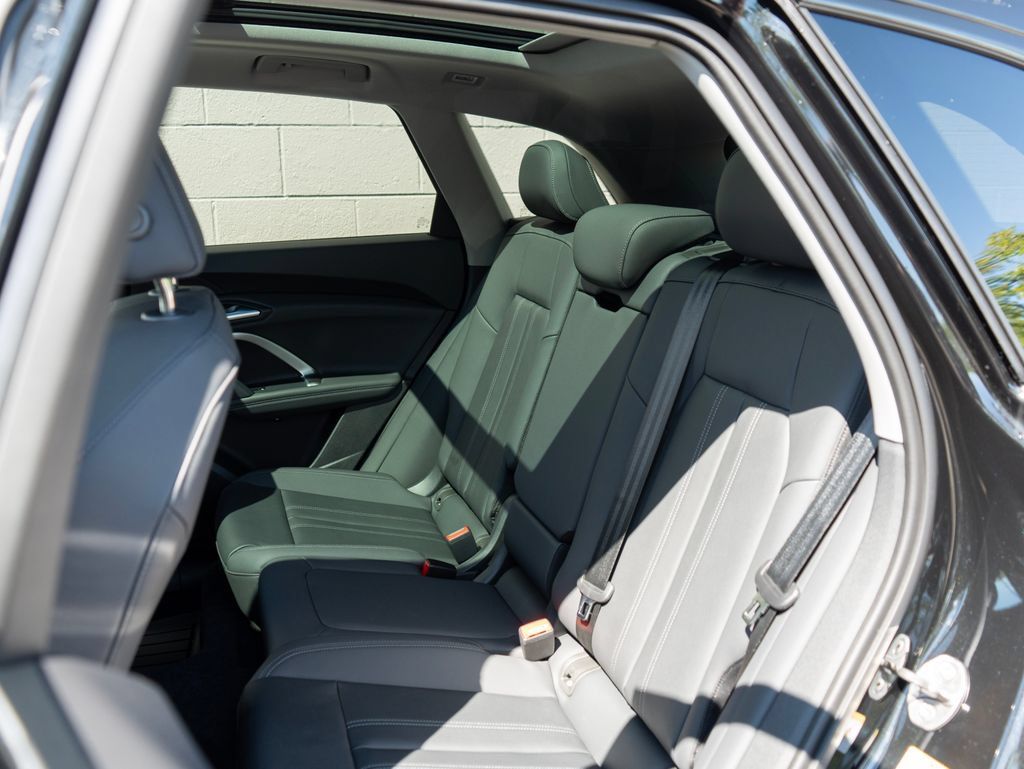 New 2026 Audi Q5 Premium Plus AWD/4WD image 9