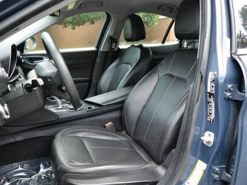 Used 2019 Alfa Romeo Giulia RWD image 10