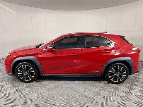 Used 2019 Lexus UX 250h AWD/4WD image 3