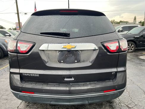 Used 2017 Chevrolet Traverse LT FWD image 6