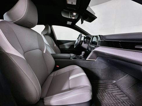 Used 2026 Toyota Camry SE w/ Convenience Package FWD image 30
