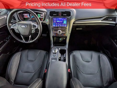 Used 2019 Ford Fusion Titanium FWD image 14