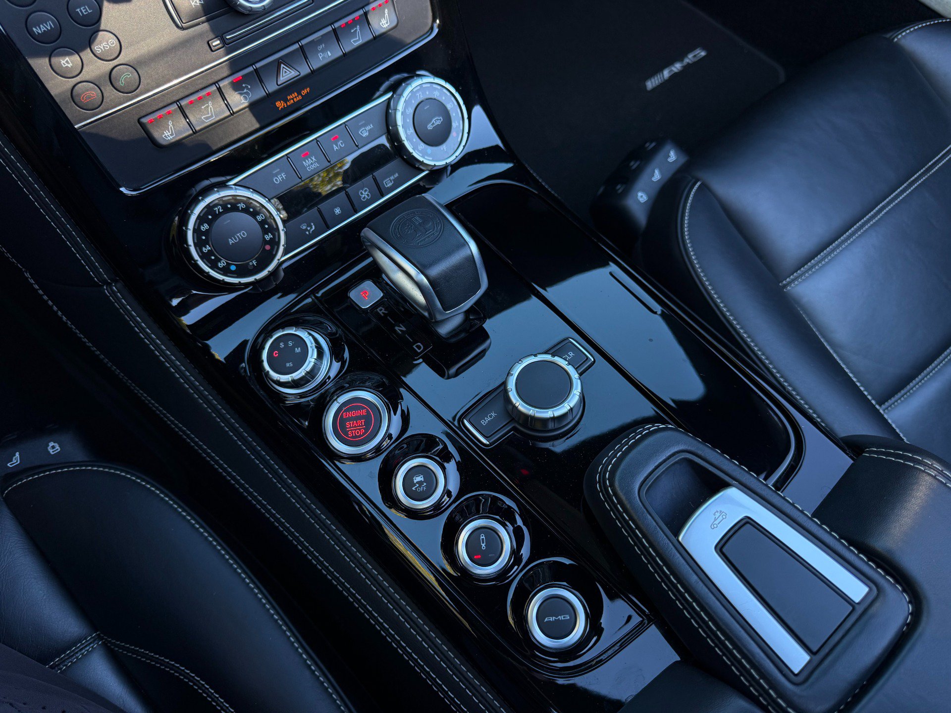 Used 2012 Mercedes-Benz SLS AMG Roadster image 34