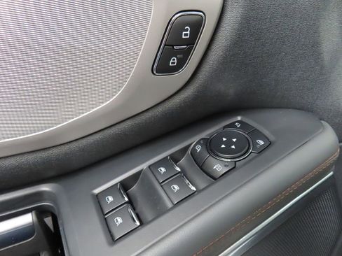 Used 2025 Ford Expedition Active image 74