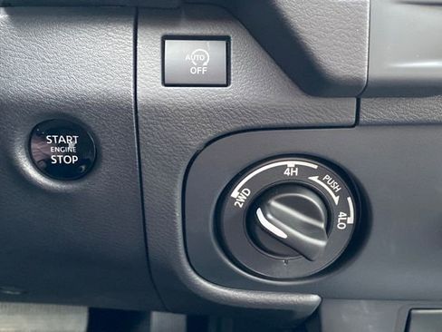 New 2026 Nissan Frontier S image 19