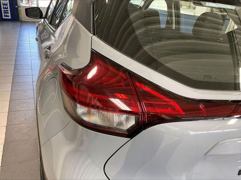 Used 2024 Nissan Kicks SV FWD image 33