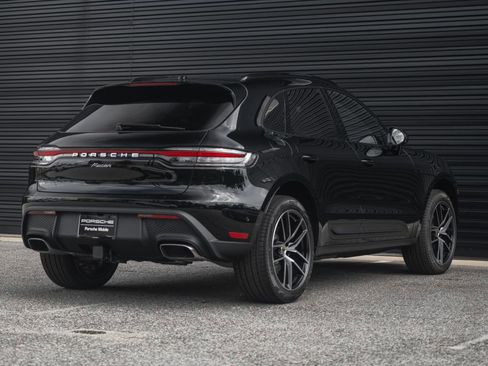 New 2025 Porsche Macan image 13