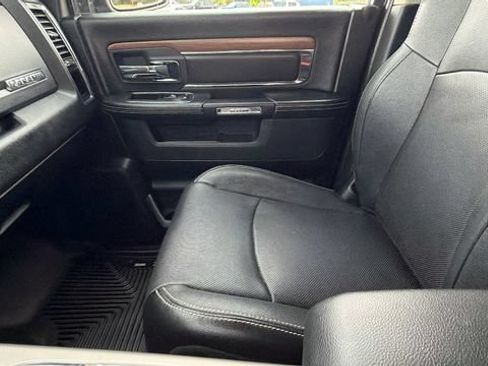 Used 2017 RAM 1500 Laramie w/ Convenience Group AWD/4WD image 25