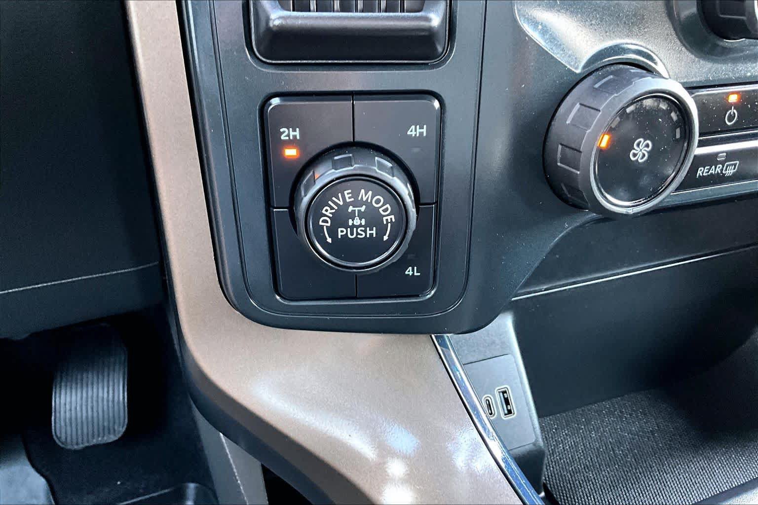 Used 2025 Ford F150 STX w/ Equipment Group 201A FX4 AWD/4WD image 32