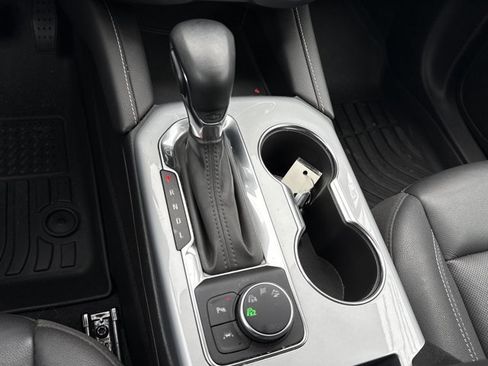 Used 2024 Chevrolet Blazer LT image 30