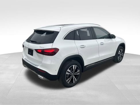 New 2026 Mercedes-Benz GLA 250 4MATIC image 5