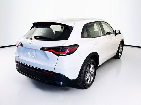 Used 2023 Honda HR-V LX image 5