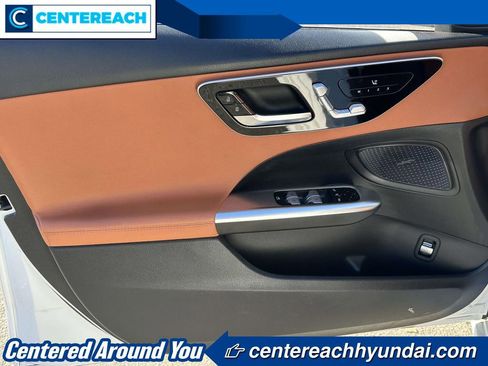 Used 2023 Mercedes-Benz C 300 4MATIC Sedan image 14