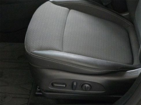 Used 2023 Buick Encore GX Preferred w/ Cold Weather Comfort Package image 29