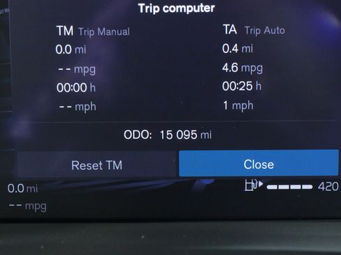 Used 2024 Volvo XC40 B5 Plus w/ Climate Package image 43