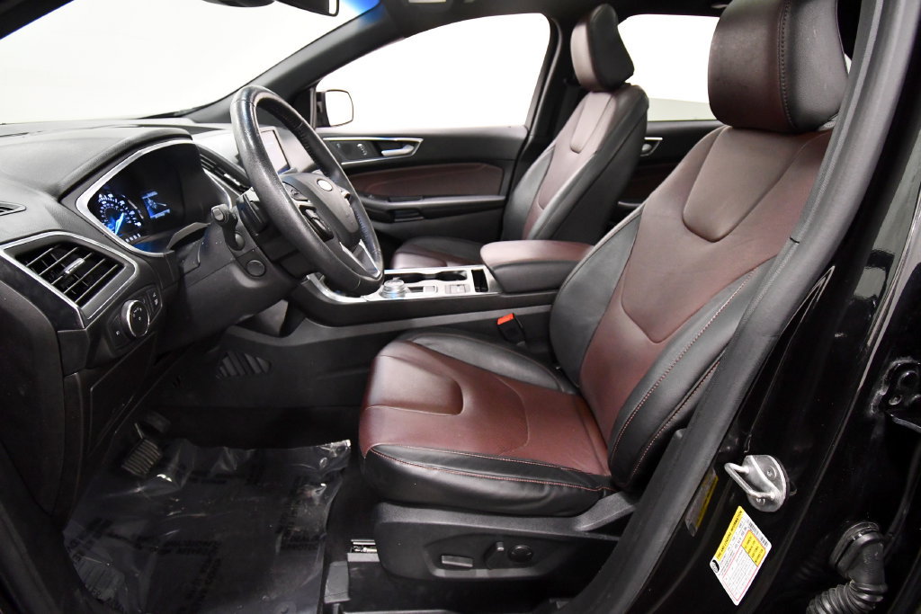 Used 2021 Ford Edge Titanium w/ Equipment Group 301A AWD/4WD image 14