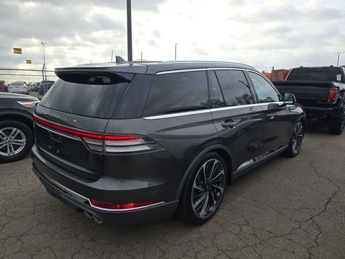 Used 2020 Lincoln Aviator Reserve w/ Equipment Group 202A image 4