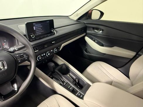 Used 2024 Honda Accord EX image 27