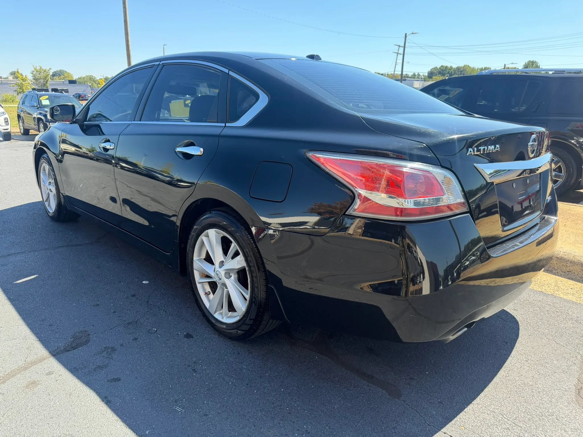Used 2014 Nissan Altima 2.5 SV w/ Convenience Package FWD image 5