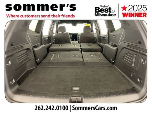 Used 2025 GMC Acadia Elevation image 30