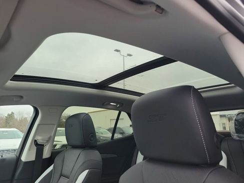 New 2026 Buick Envision Sport Touring image 33