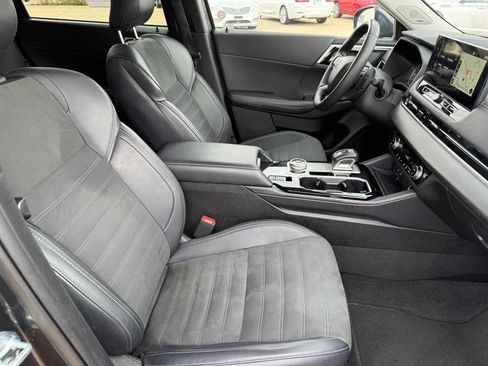 Used 2025 Mitsubishi Outlander SE AWD/4WD image 17
