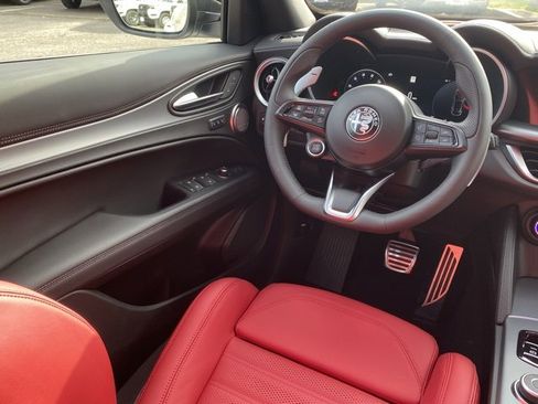 New 2025 Alfa Romeo Stelvio Sprint image 43