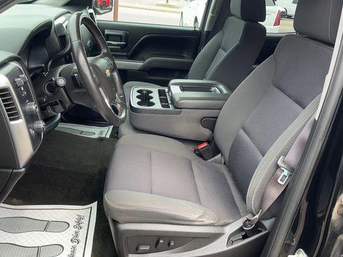Used 2017 Chevrolet Silverado 1500 LT w/ All Star Edition AWD/4WD image 4