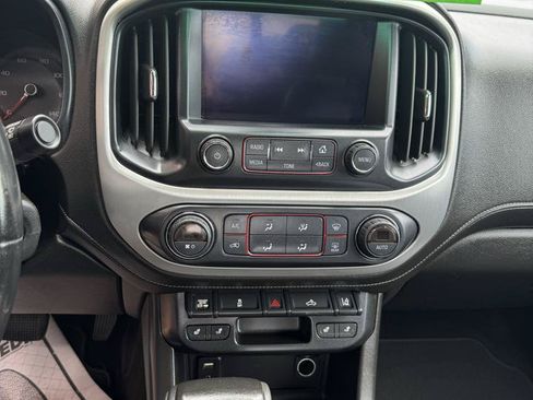 Used 2016 GMC Canyon SLT w/ Driver Alert Package AWD/4WD image 10