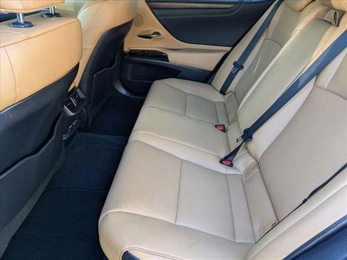 Used 2024 Lexus ES 250 ES 250 image 18