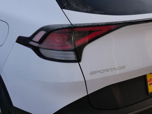 Certified 2023 Kia Sportage X-Line image 17