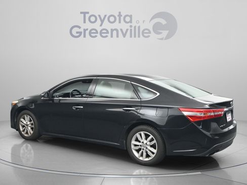 Used 2013 Toyota Avalon XLE Premium FWD image 7