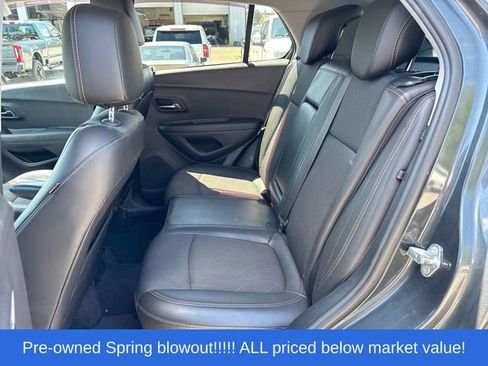 Used 2018 Chevrolet Trax LT w/ LT Convenience Package AWD/4WD image 18