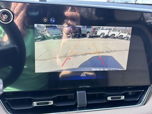 New 2026 Chevrolet Equinox ACTIV w/ Convenience Package III image 16