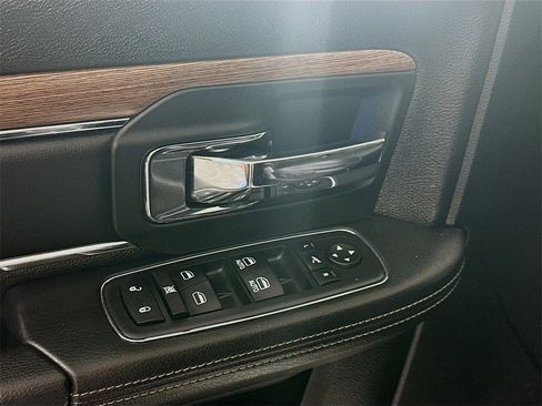 Used 2017 RAM 2500 Laramie image 24