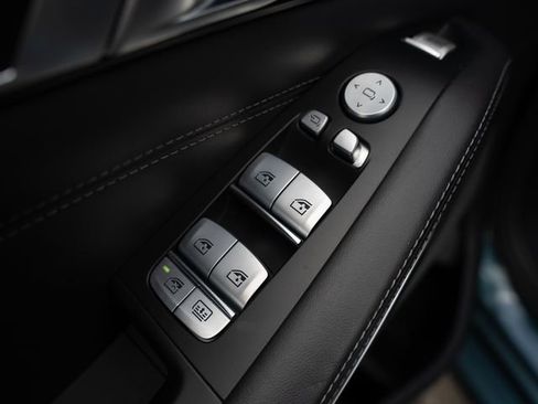 Used 2023 BMW X7 xDrive40i w/ Premium Package AWD/4WD image 16