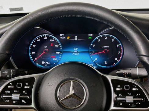 Used 2022 Mercedes-Benz GLC 300 image 19