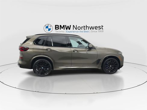 New 2026 BMW X5 xDrive40i w/ M Sport Package image 4