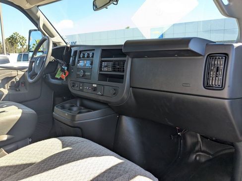 New 2025 Chevrolet Express 3500 w/ Power Convenience Package image 18