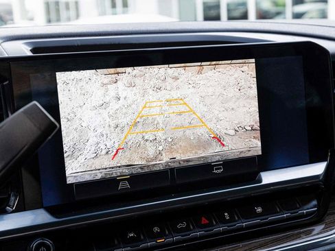 Used 2023 Chevrolet Silverado 1500 LT image 19