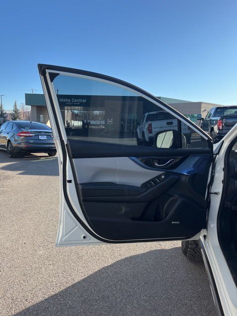 Used 2020 Subaru Crosstrek Hybrid w/ Moonroof Package w/Navigation AWD/4WD image 27