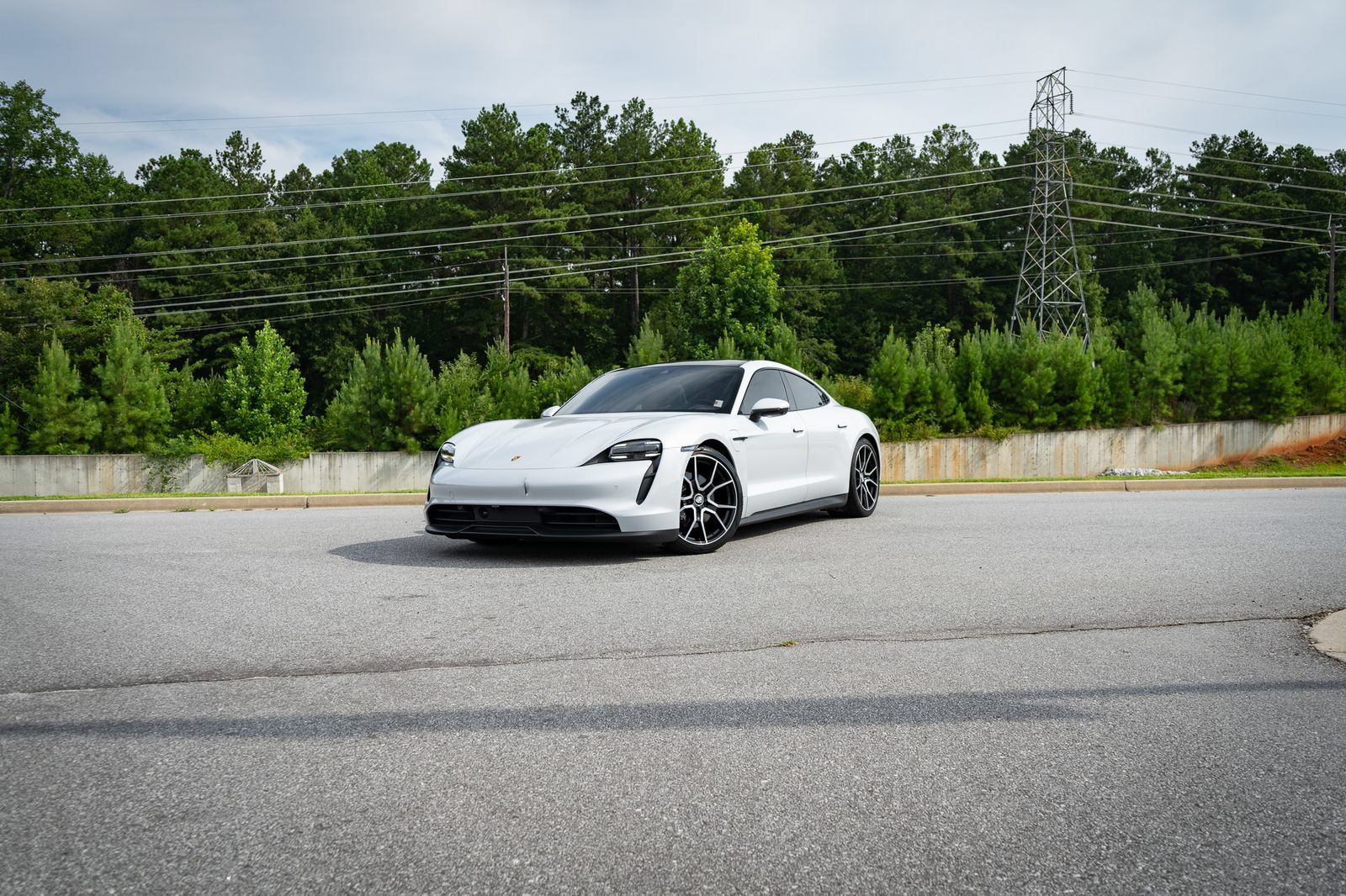 Used 2023 Porsche Taycan RWD image 1