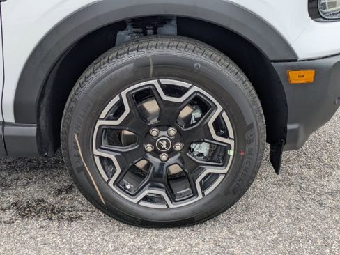 New 2025 Ford Bronco Sport Outer Banks w/ Outer Banks Tech Package+ image 12