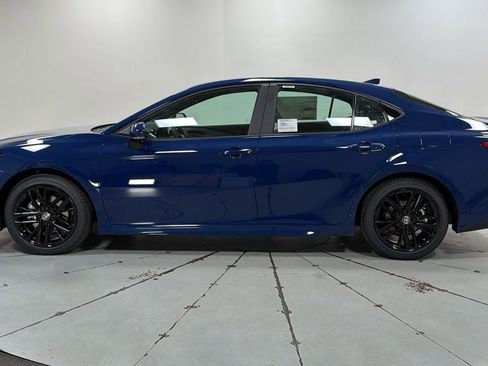 New 2026 Toyota Camry SE image 8