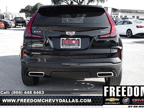 Used 2025 Cadillac XT4 Premium Luxury image 35