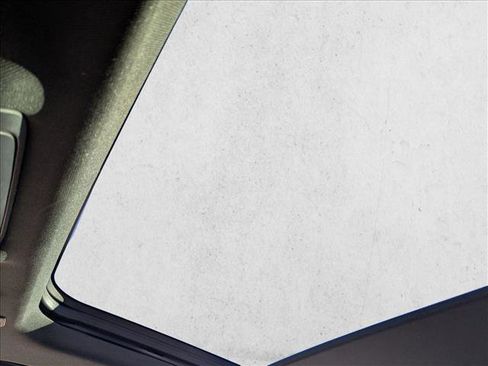 Used 2021 Chevrolet Suburban LT image 14