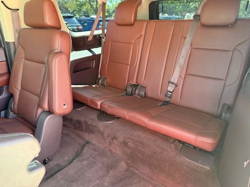Used 2015 Chevrolet Suburban LTZ AWD/4WD image 15